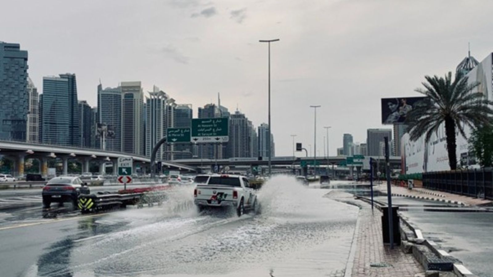 Rainfall and Strong Winds Across the United Arab Emirates