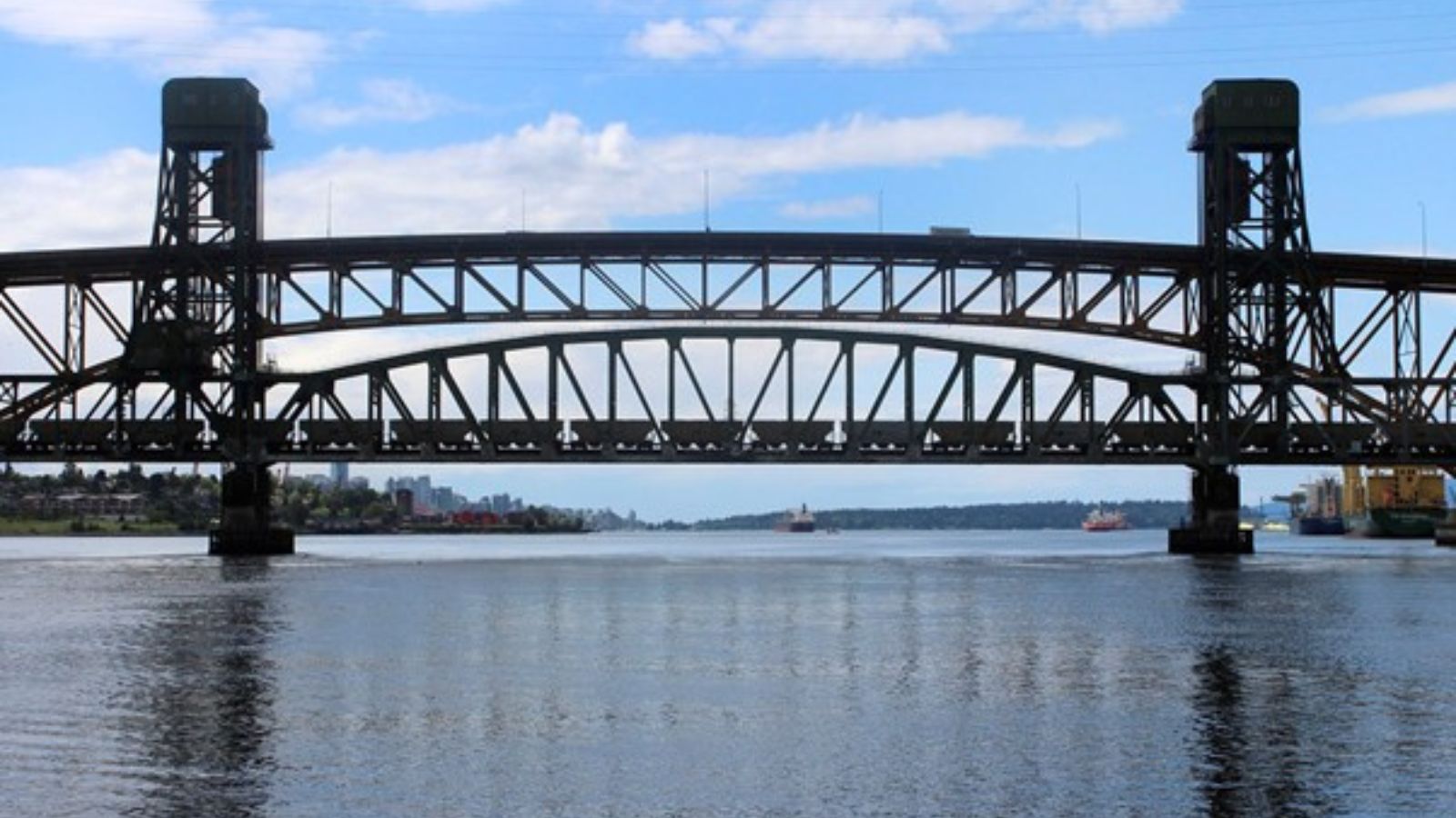 Shipping Disruption at CN Second Narrows Rail Bridge