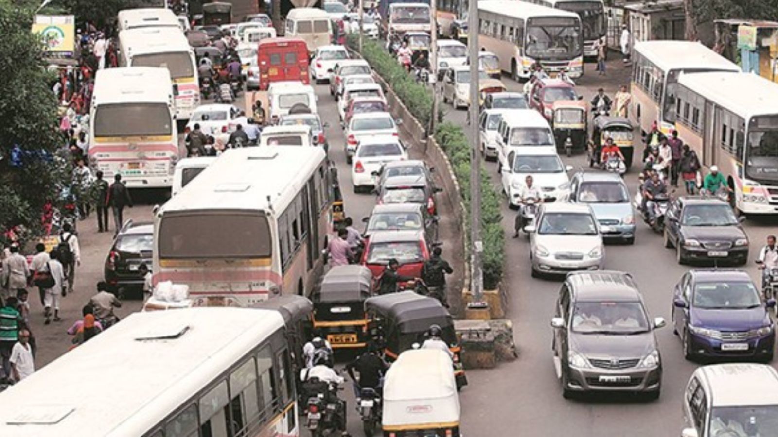 Traffic Diversions in Pune for Shivaji Jayanti Celebrations