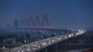 Long-Term Traffic Diversions in Hanoi Due to Tu Lien Bridge Construction